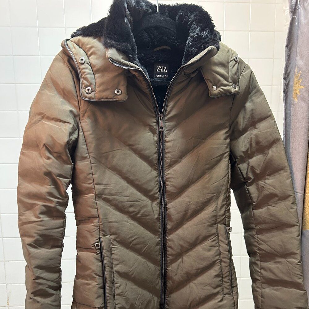 Zara Women's Olive Drab Puffer Lined Sausage Coat w. Hood/Pockets Size 8